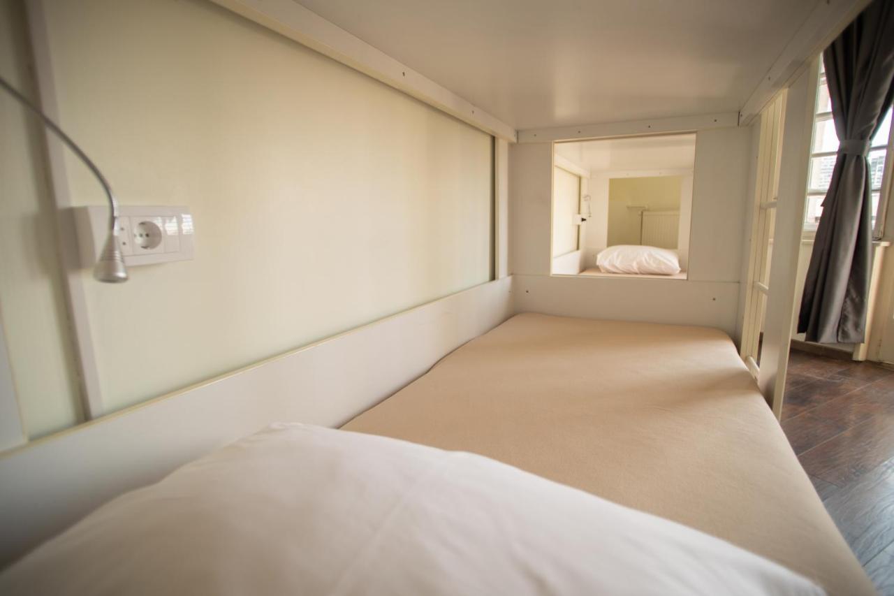 All In Hostel Belgrade Room photo